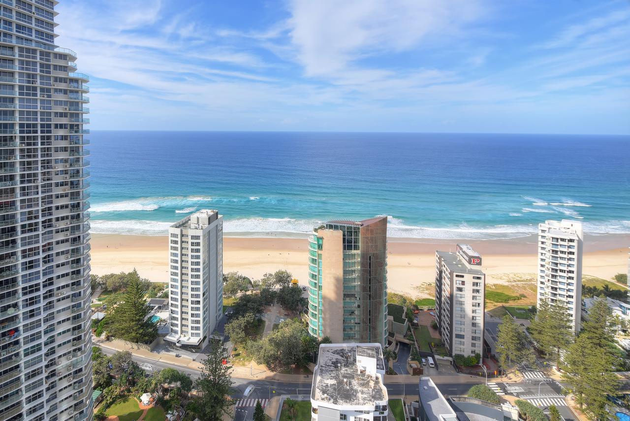 Private Apartment With Ocean Views At Q1 Resort Gold Coast Exterior photo